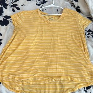 Arizona Jean Co. Yellow and White Tee!